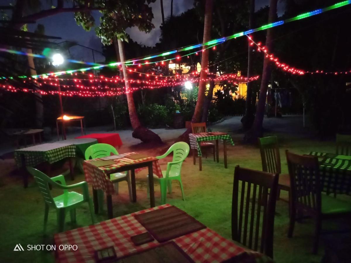 Galaxy Sunrise Sea View Hotel Fulidhoo Exterior foto