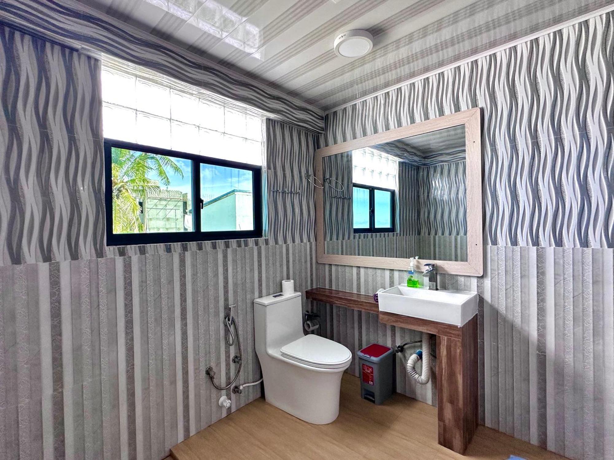 Galaxy Sunrise Sea View Hotel Fulidhoo Exterior foto